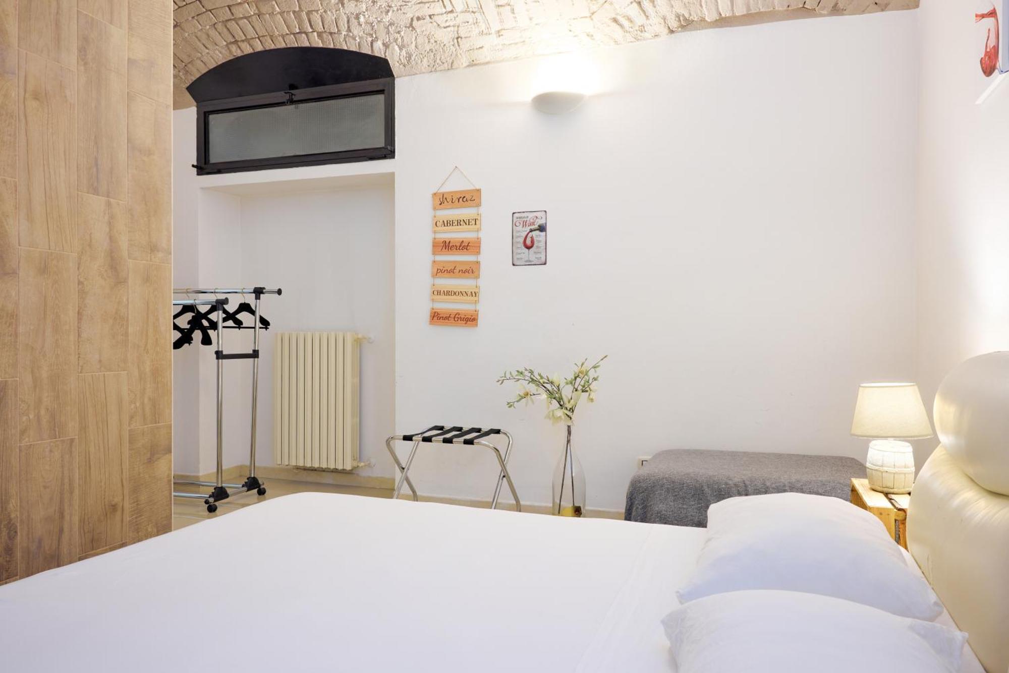 La Cantinetta Di - The Wine Cave In Milan, Huge 110sqm Next To Station * Milán